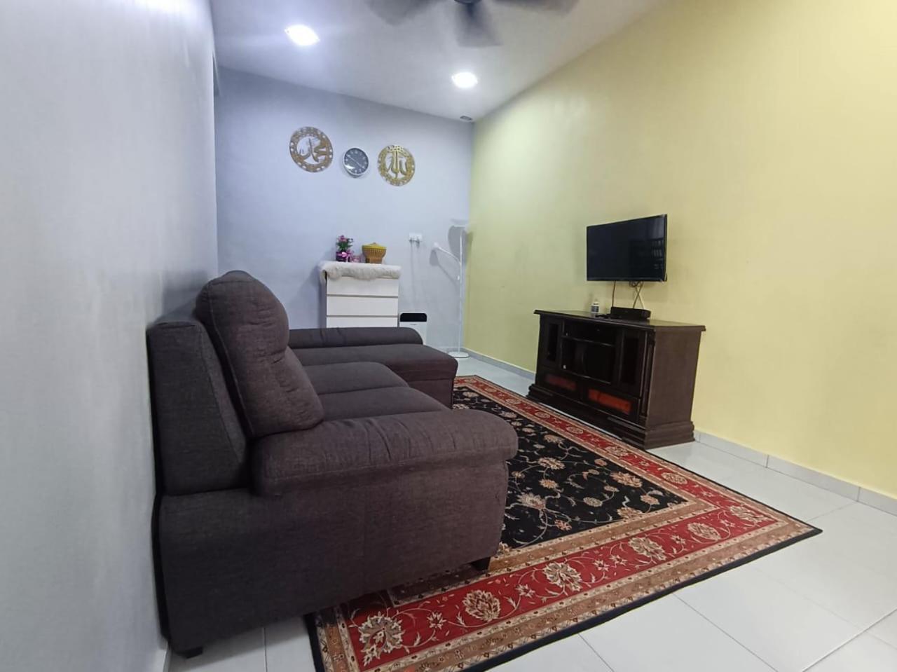Ebnur Homestay Arau Exterior photo